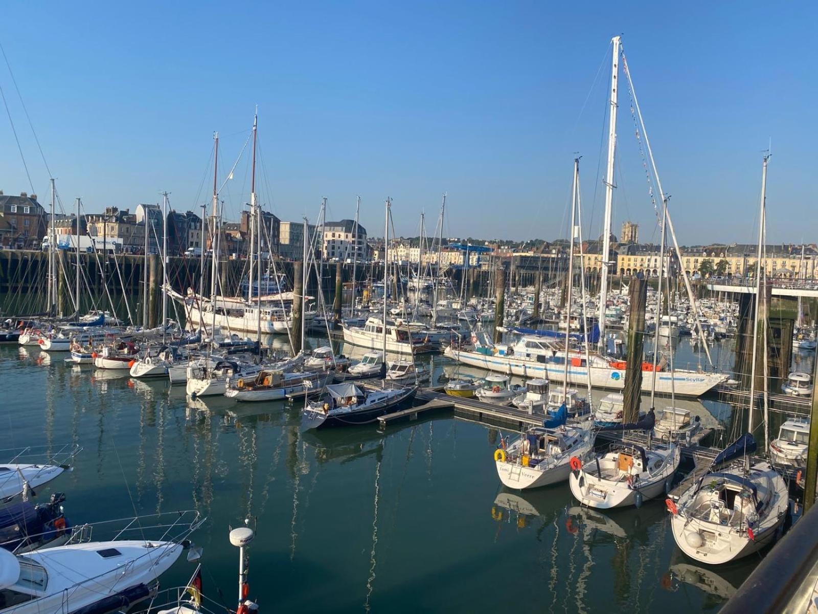 L'Ecume Des Jours Vue Mer Dieppe Exterior photo